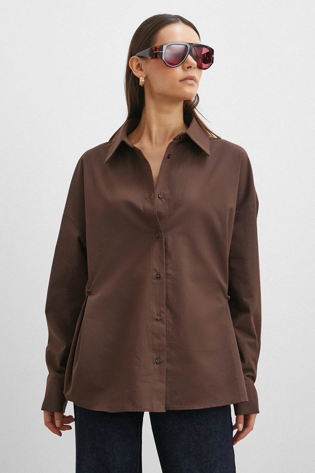Düğme Detaylı Pamuklu Gömlek Kahve
