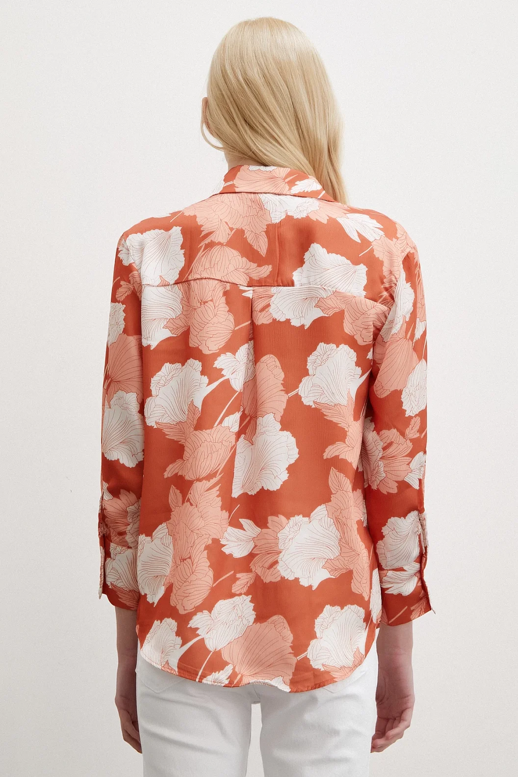 V-Ausschnitt Satinbluse Ziegelstein