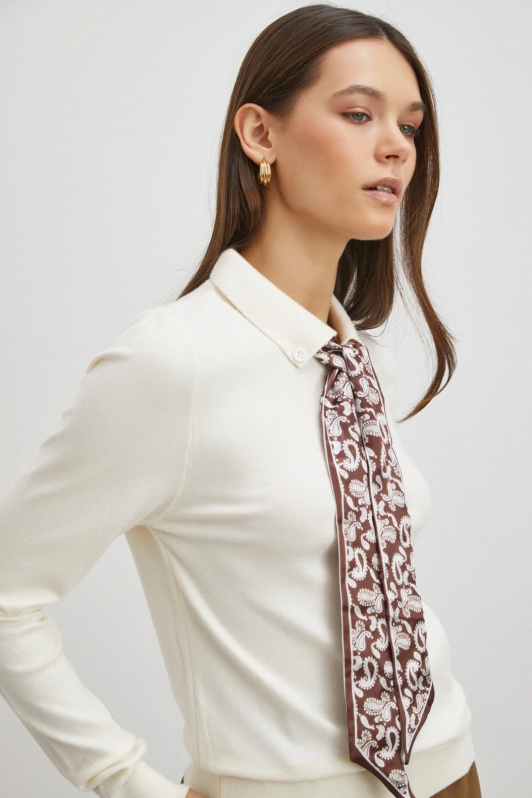 Fularlı Polo Yaka Kazak Ekru