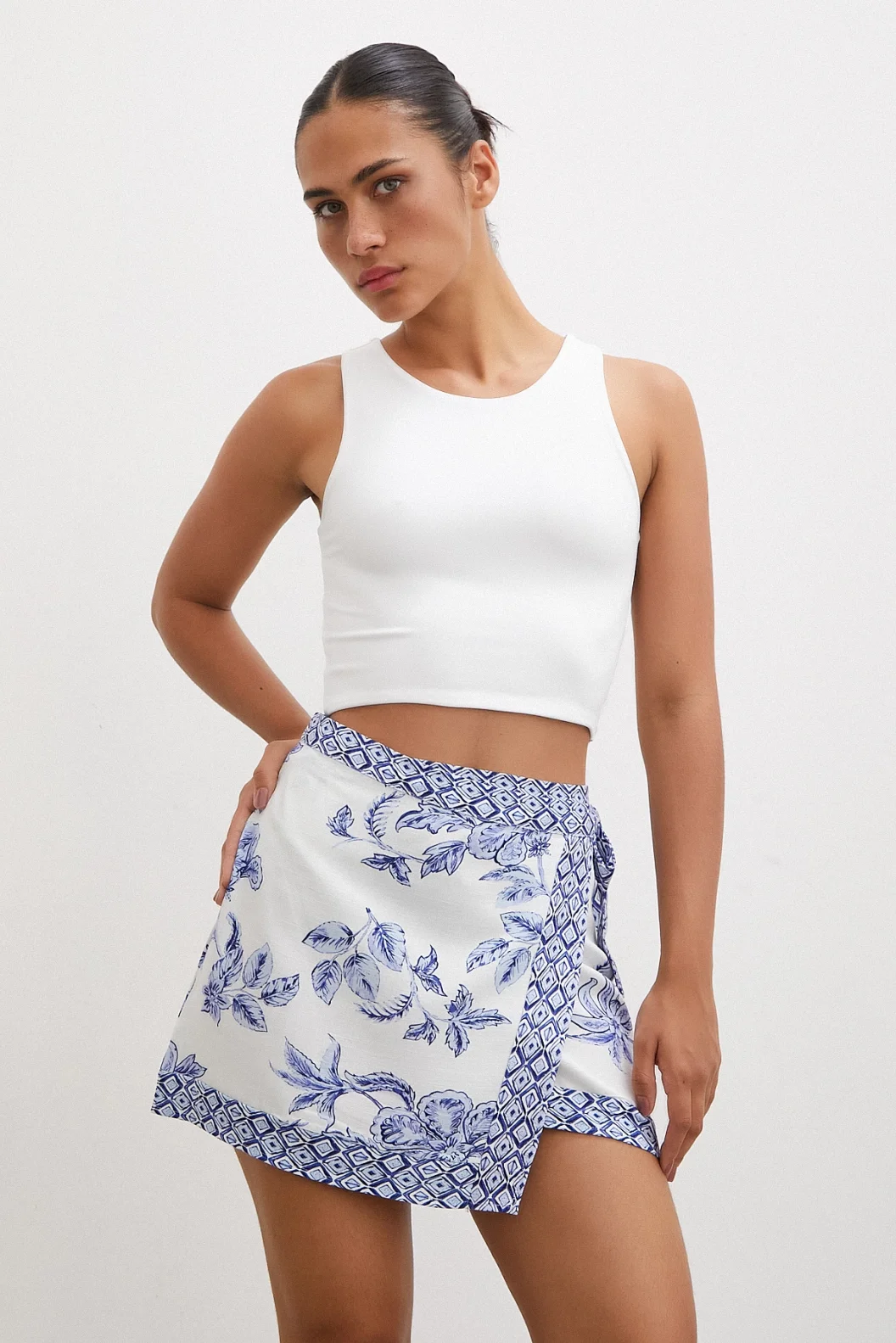 نمط قصير للجينز العرقي أزرق