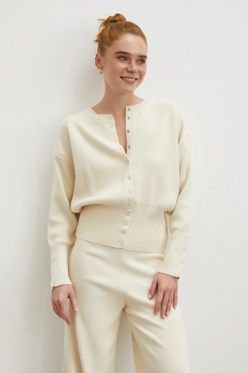 Çıtçıtlı Pantolonlu Triko Takım Ekru