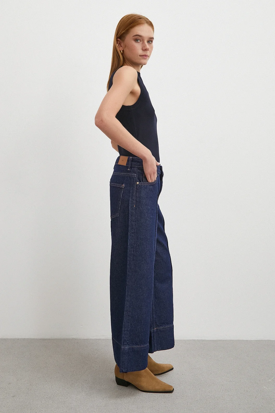 Yüksek Bel Paça Detaylı Jean Lacivert