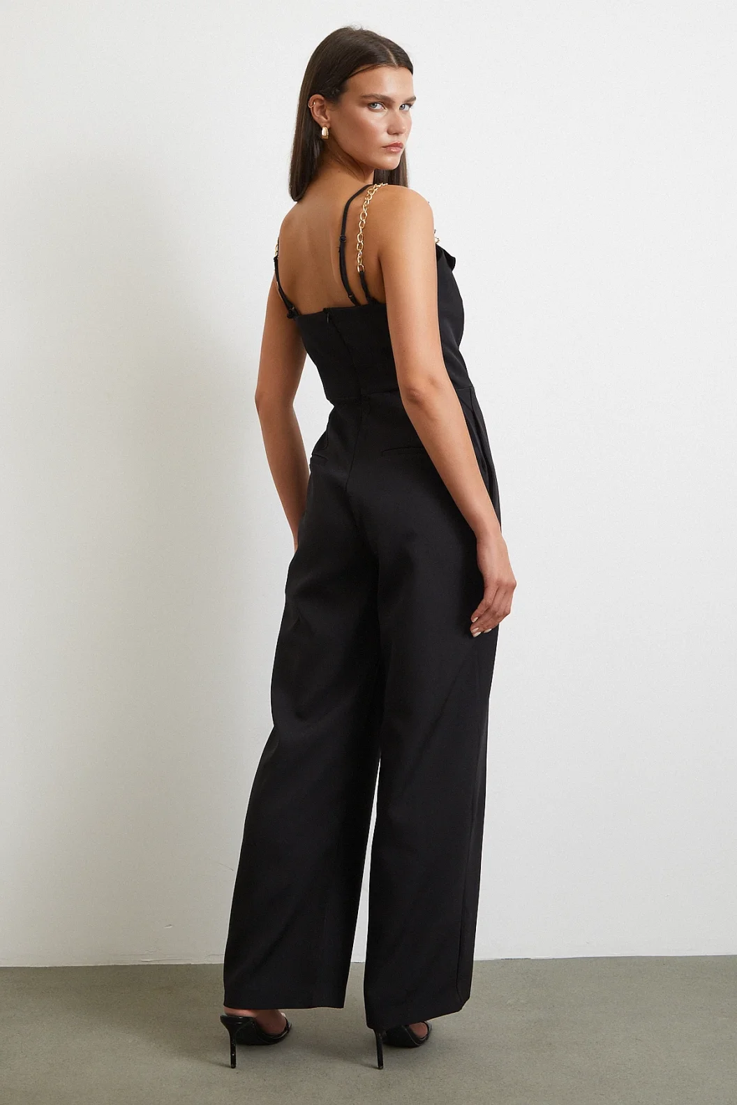 مرة واحد قطعة ذو تفاصيل السلسلة الأسود