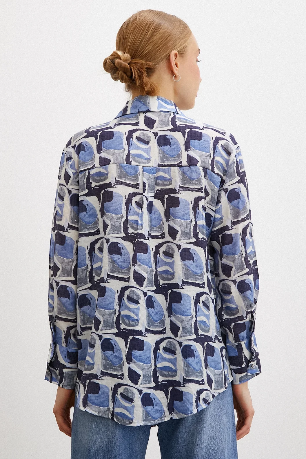 قميص بنطلون فان غوخ الأزرق