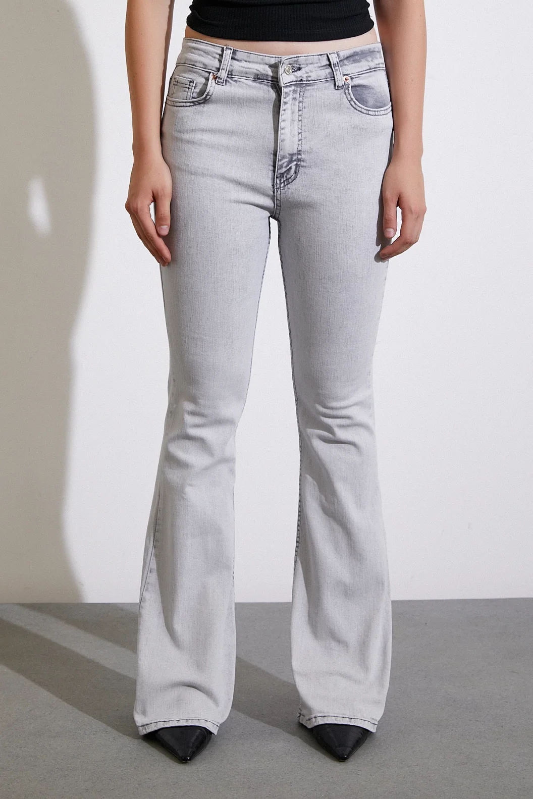 High Waist Wide Leg Jeans in Gray
