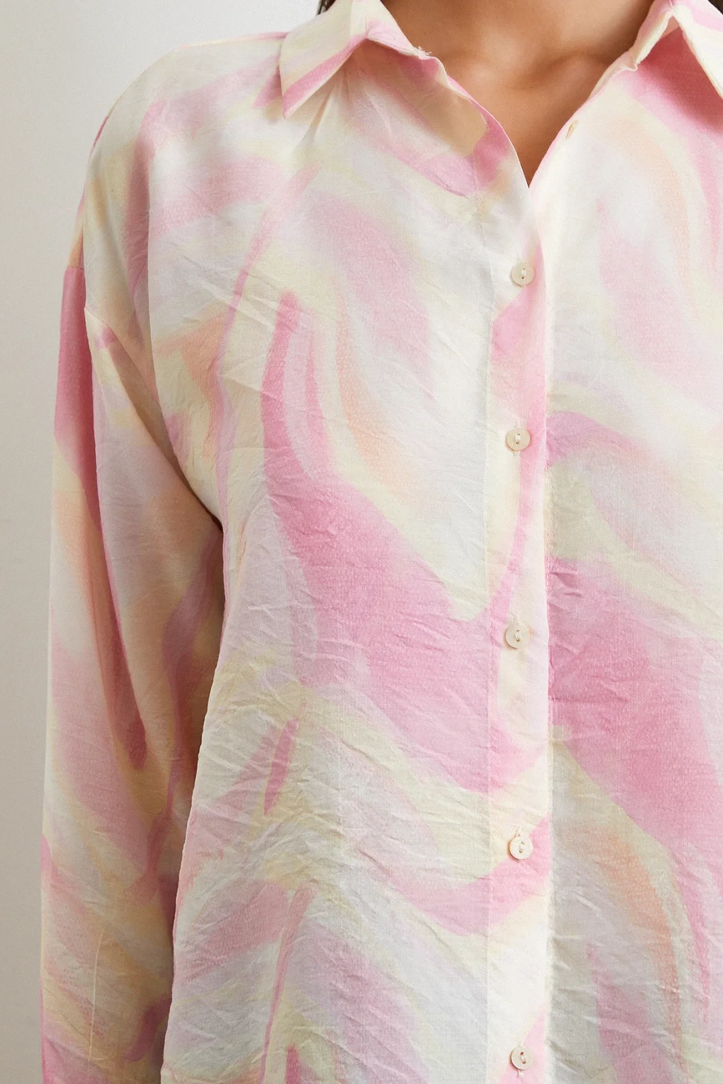 نسيم البحر - قميص أخضر