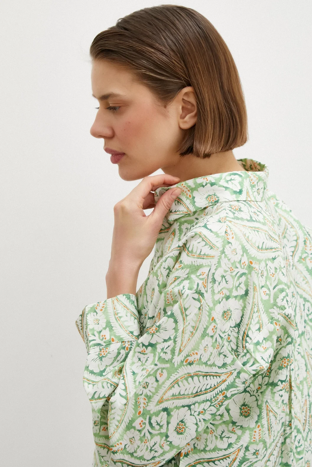 قميص بنقشة مودال أخضر