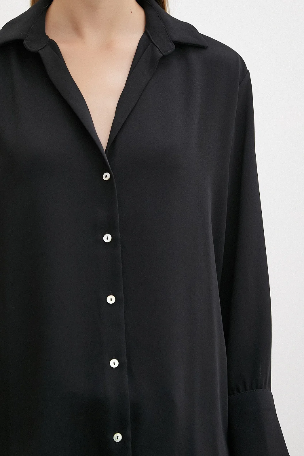 V-Ausschnitt-Polyestershirt Schwarz