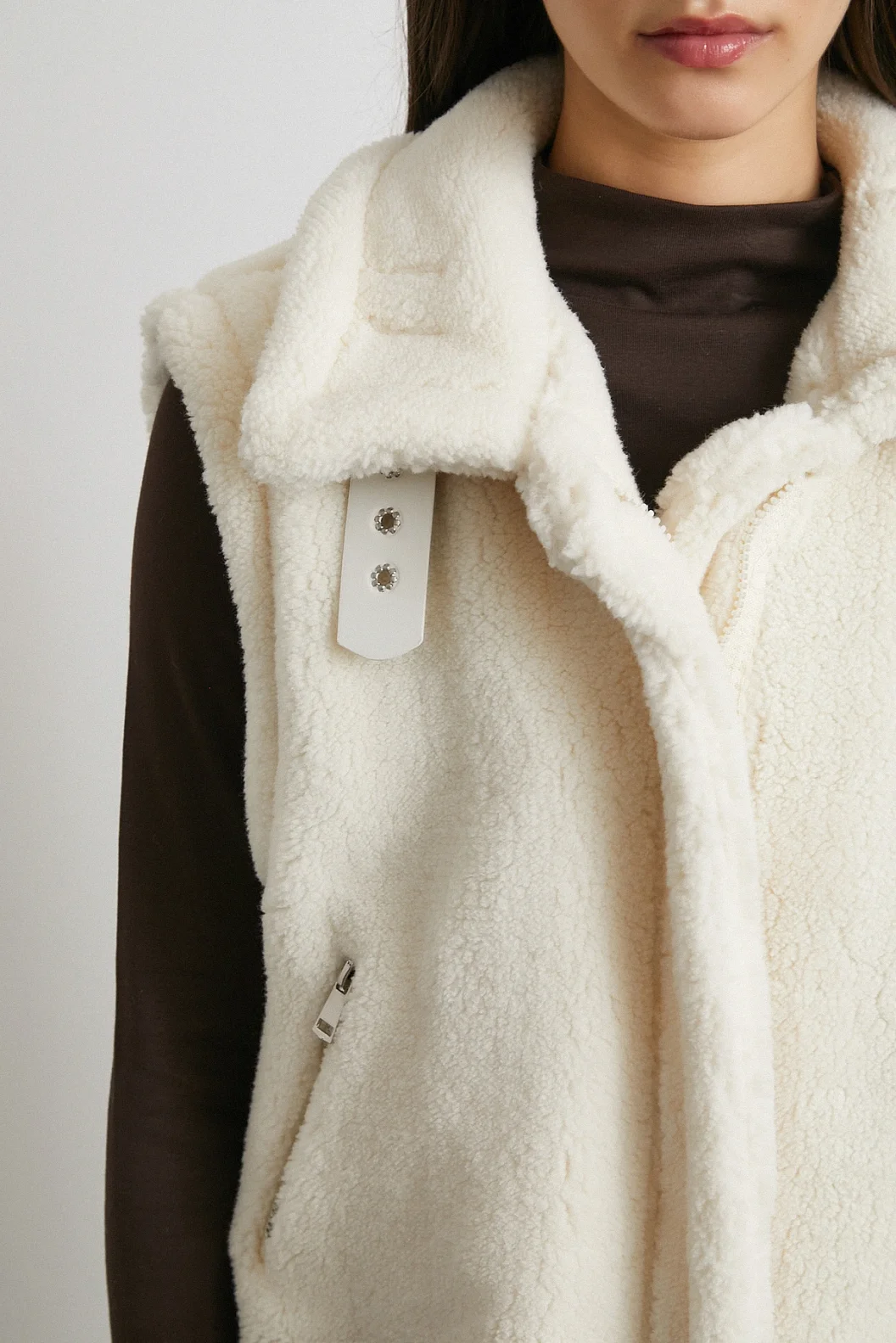 Yaka Detaylı Yumoş Yelek Ekru