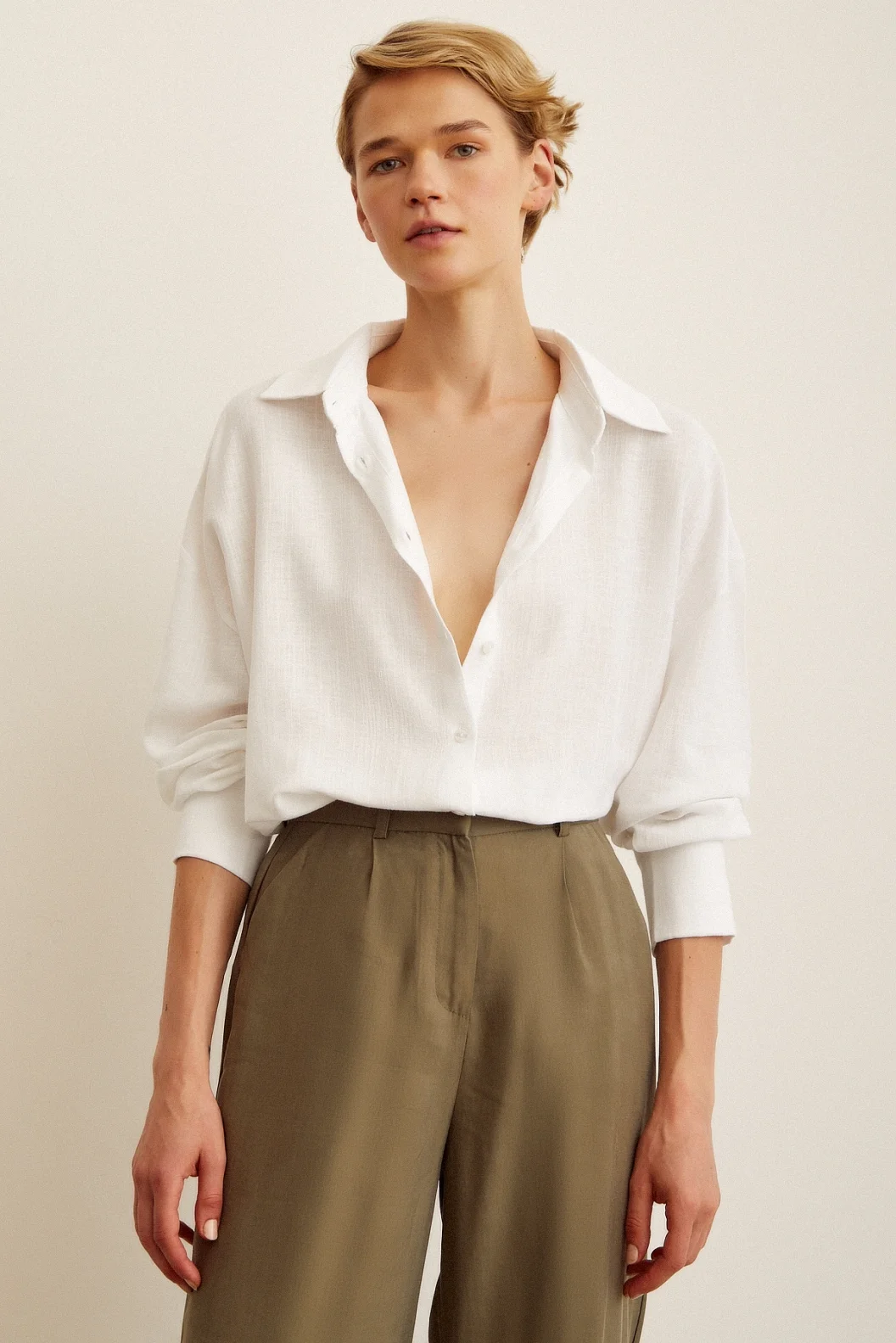 قميص روبالي أوفيرسايز أبيض