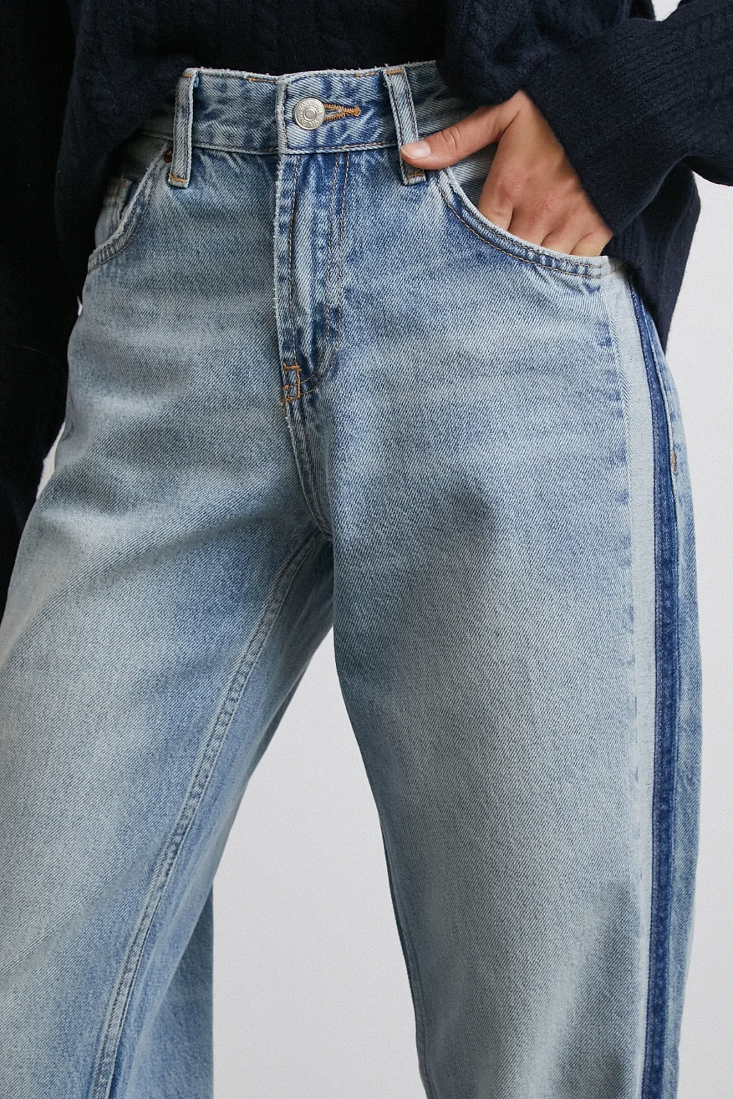 Yüksek Bel Şerit Detaylı Boru Paça Jean Mavi