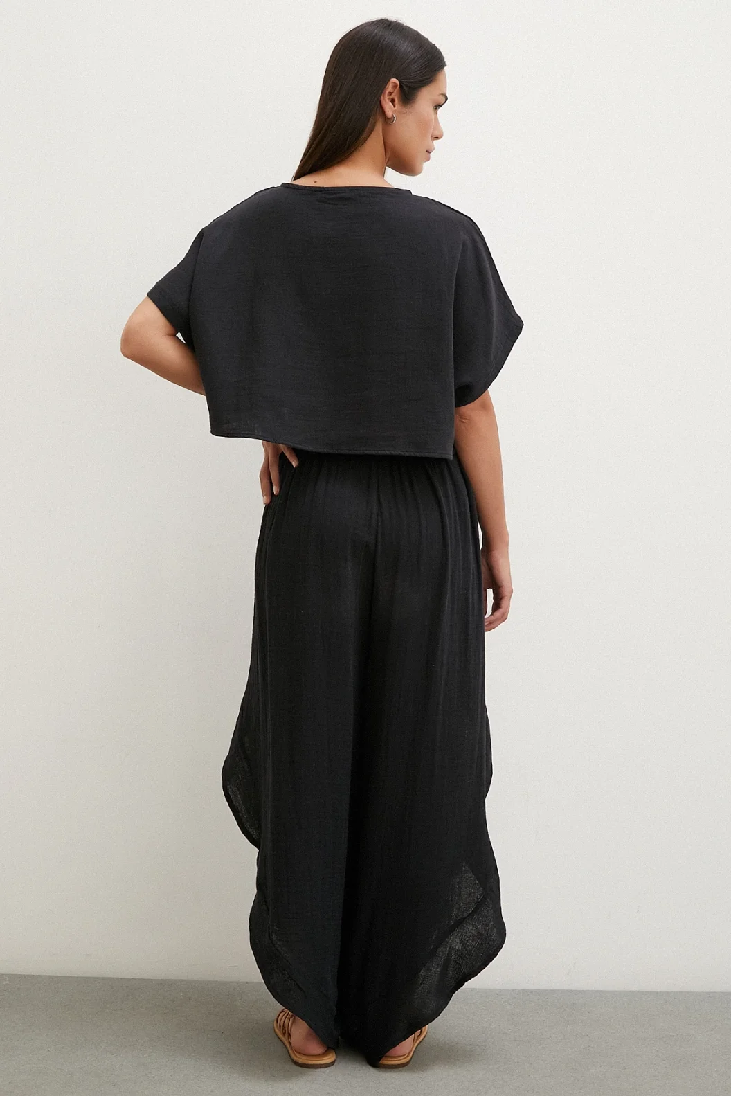 سروال قطني أسود