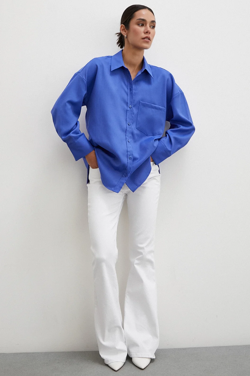 Gestreiftes klassisches Hemd in Blau