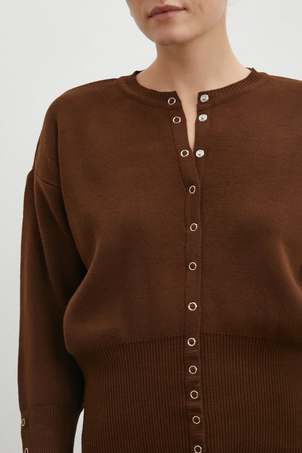 Çıtçıtlı Pantolonlu Triko Takım Kahve