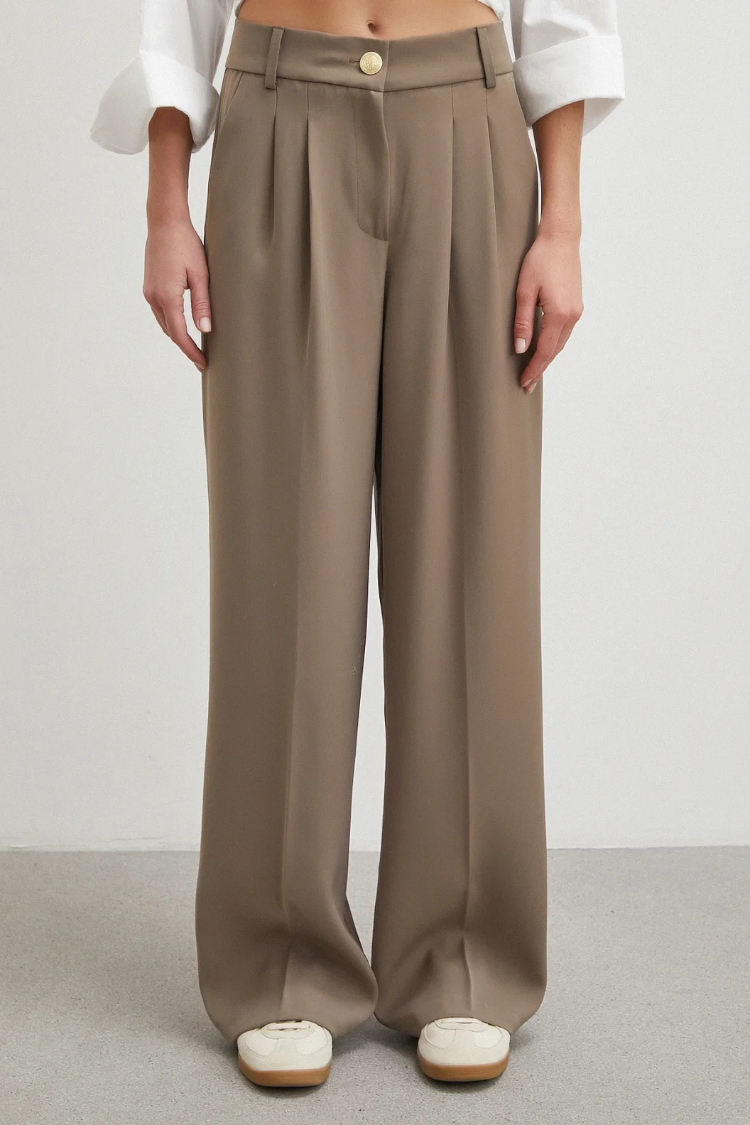 Beli Lastikli Pileli Geniş Paça Pantolon Vizon