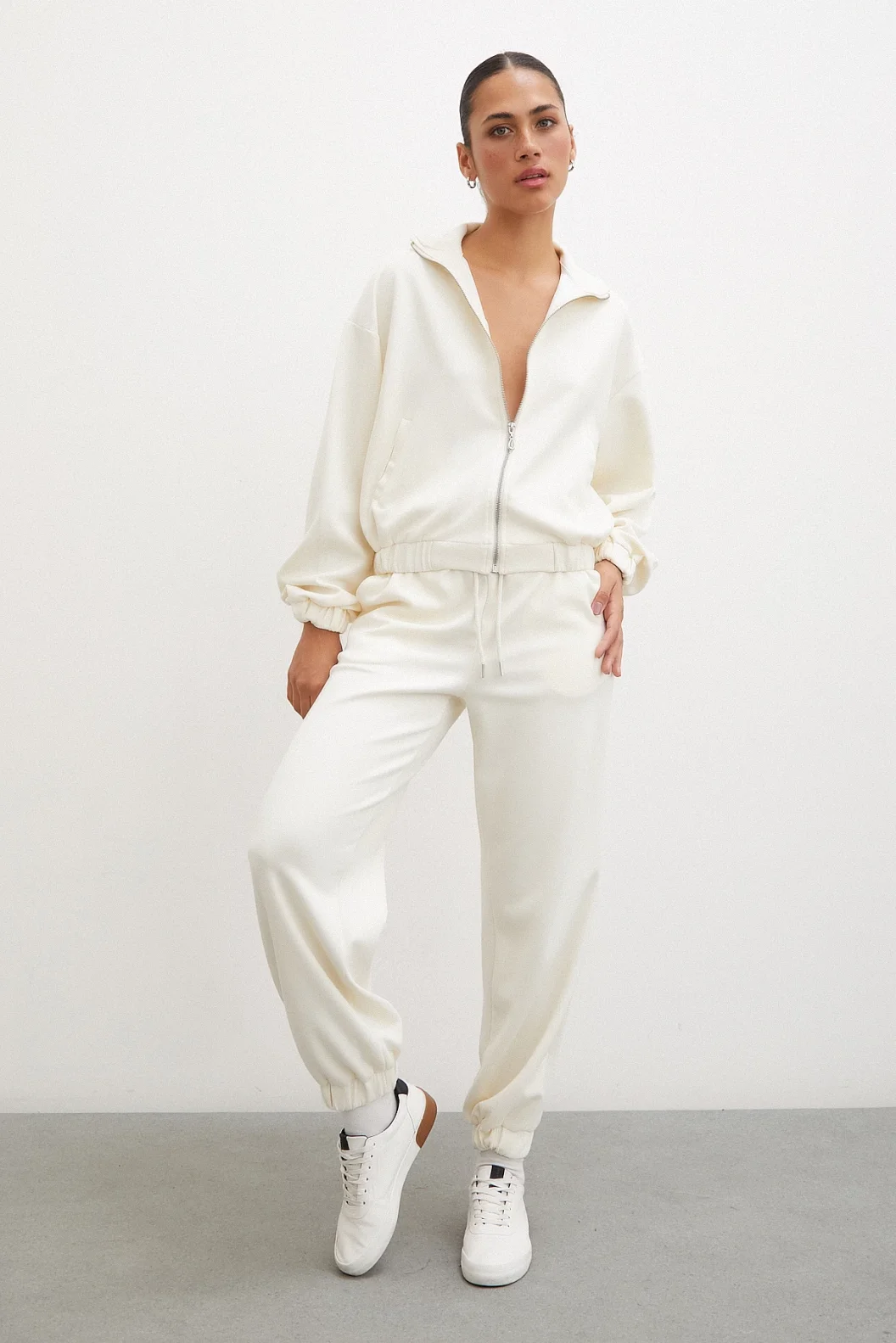 Lastikli Cepli Eşofman Altı Ekru