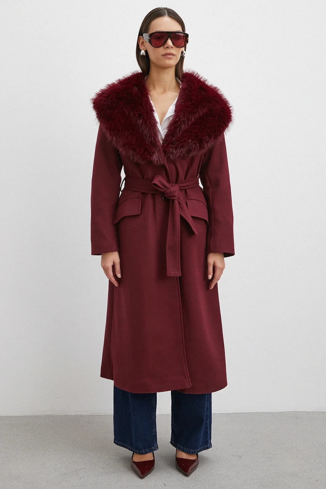 Kürk Yaka Kuşaklı Kaşe Kaban Bordo
