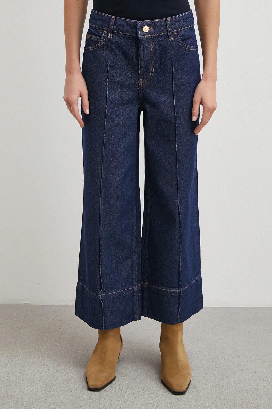 Yüksek Bel Paça Detaylı Jean Lacivert