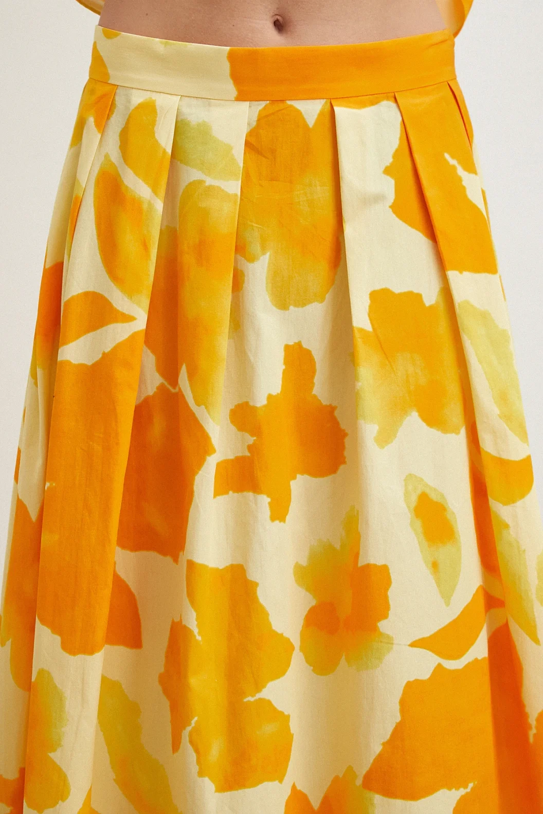 Elastic Waistband Batik Patterned Pleated Skirt Yellow