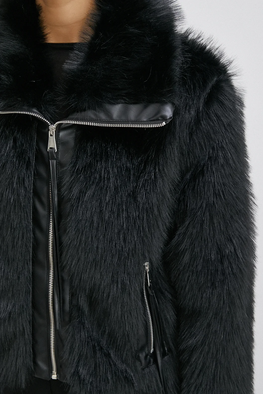 Deri Garnili Lolita Mont Siyah