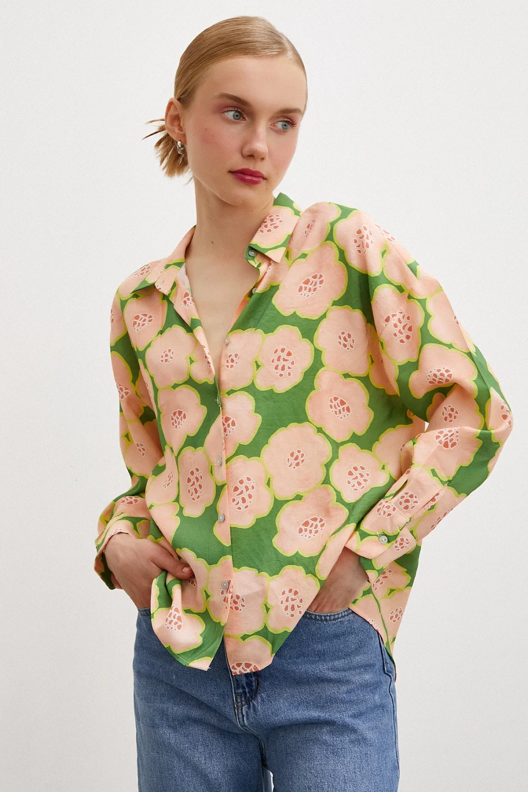 Floral Patterned Shirt in Khaki