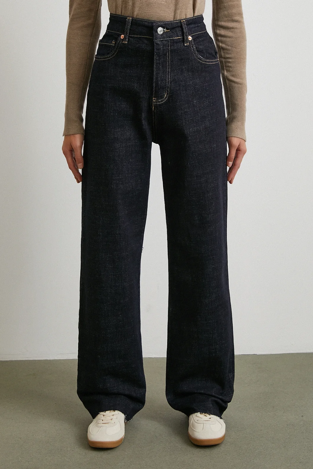 Yüksek Bel Kesik Boru Paça Jean Lacivert