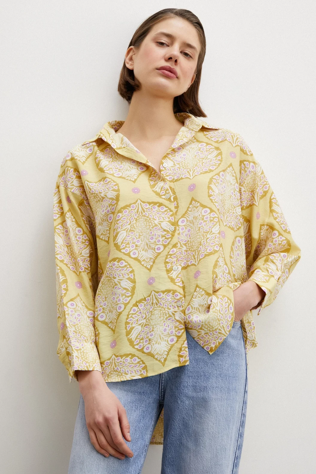 قميص مودال بنمط سيراميك أصفر