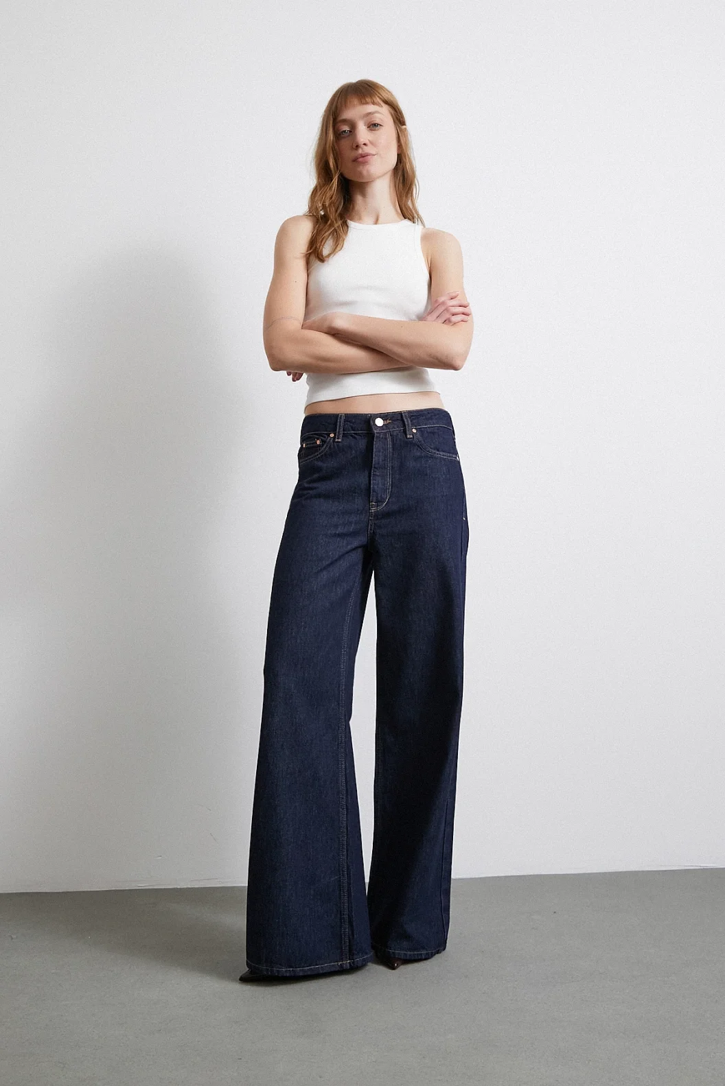 Beş Cepli Yüksek Bel Bol Paça Jean Koyu Lacivert