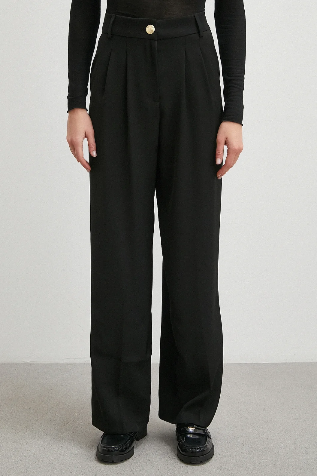 Beli Lastikli Pileli Geniş Paça Pantolon Siyah