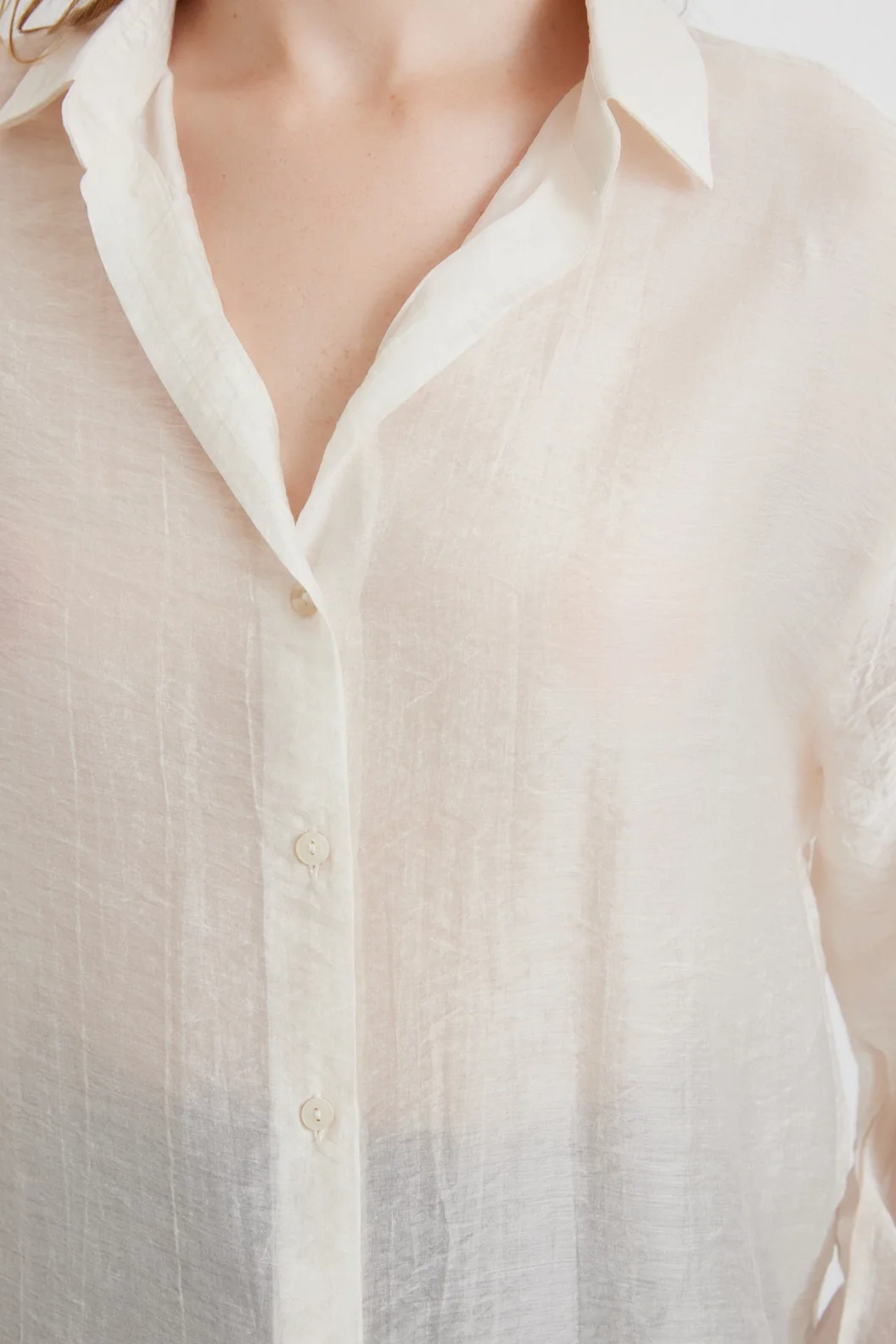 Feine Modalbluse in Ecru