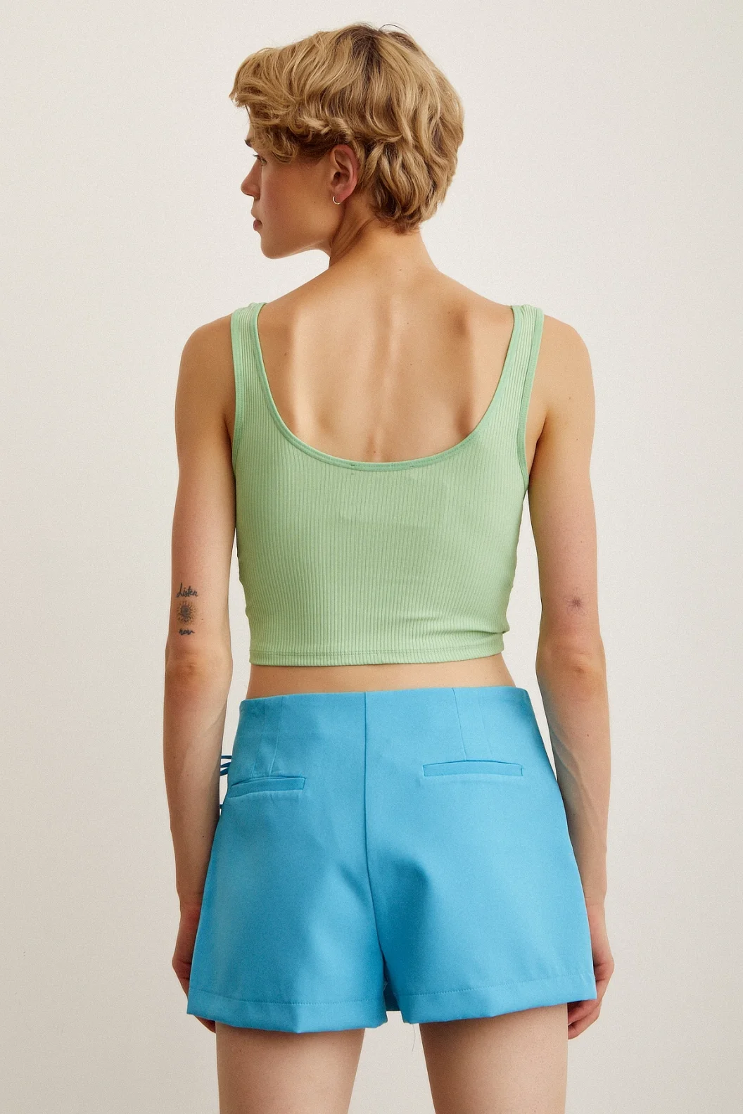 قميص كروب بحمالات أخضر