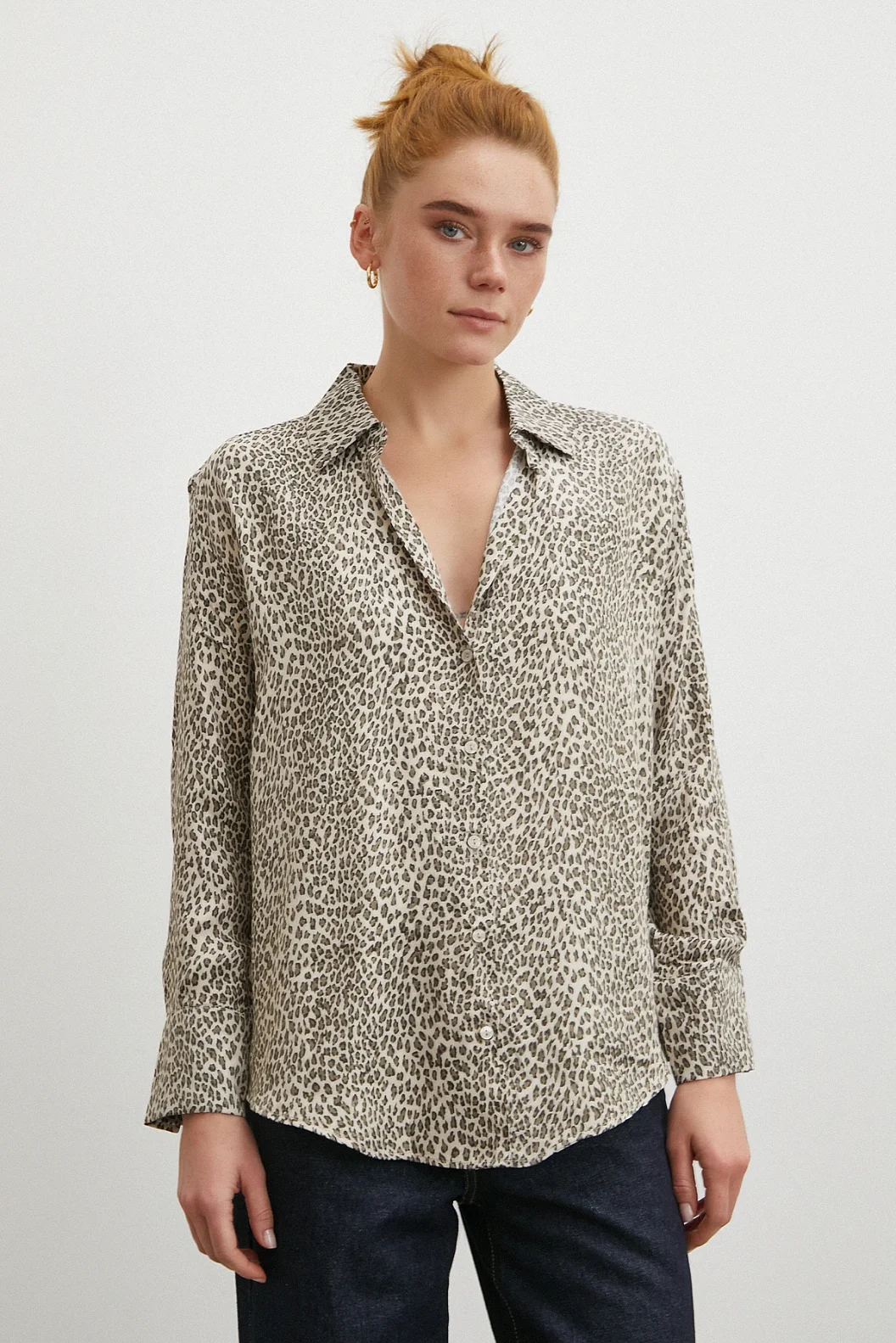 Leopar Desenli Viskon Saten Gömlek Krem