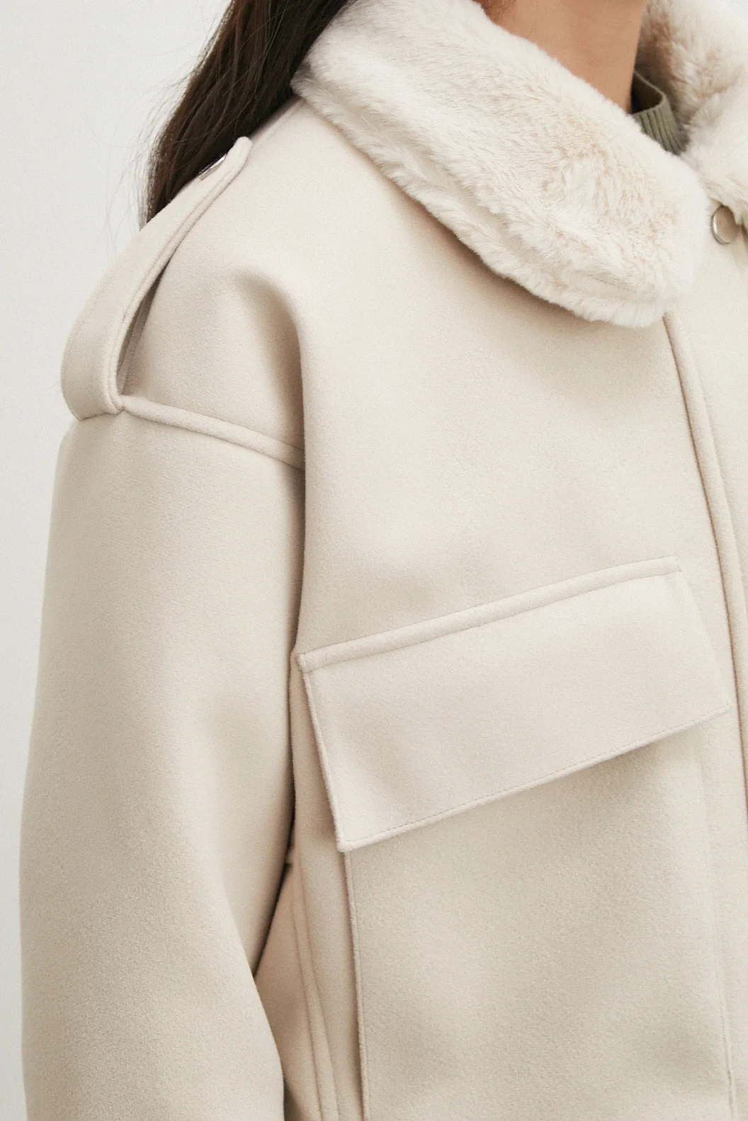 Apoletli Yünlü Körük Cepli Kaşe Mont Bej