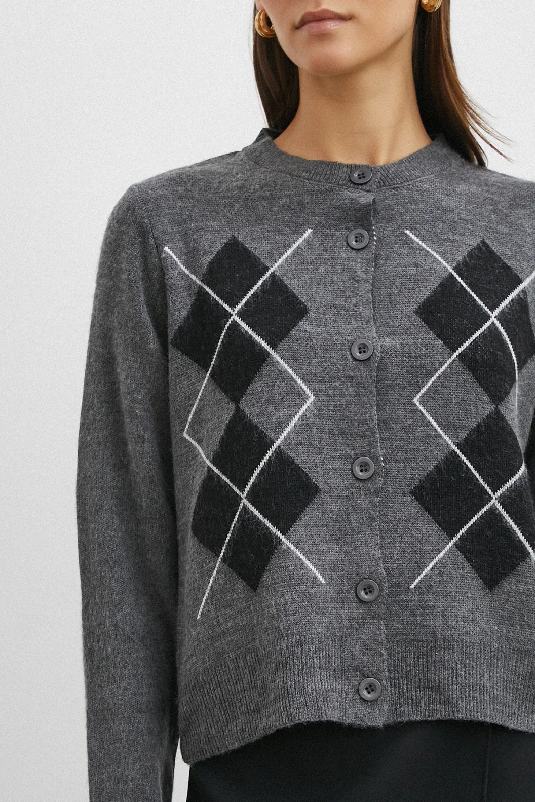 Düğmeli Baklava Desenli Hırka Antirasit