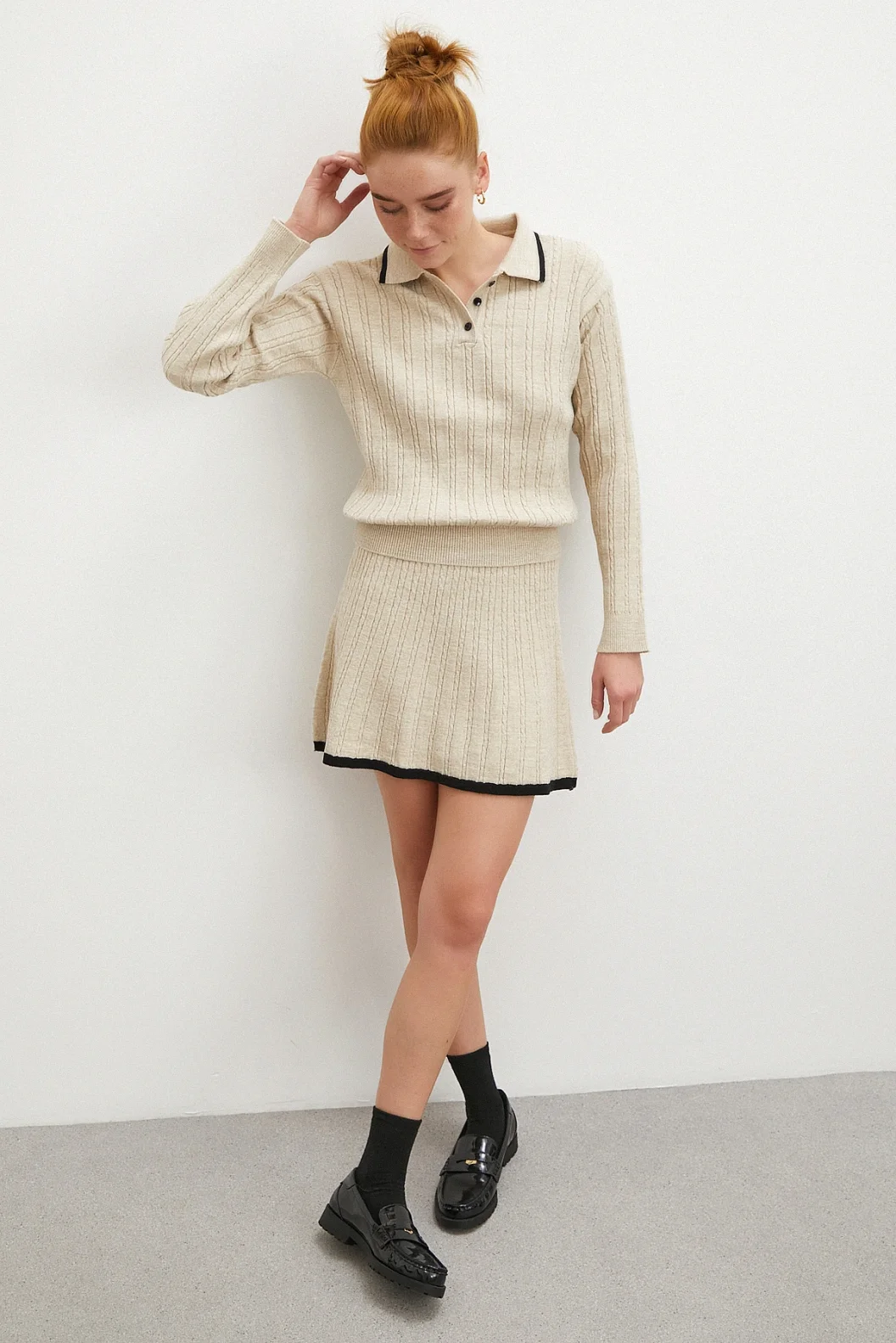 Polo Yaka Etekli Takım Ekru