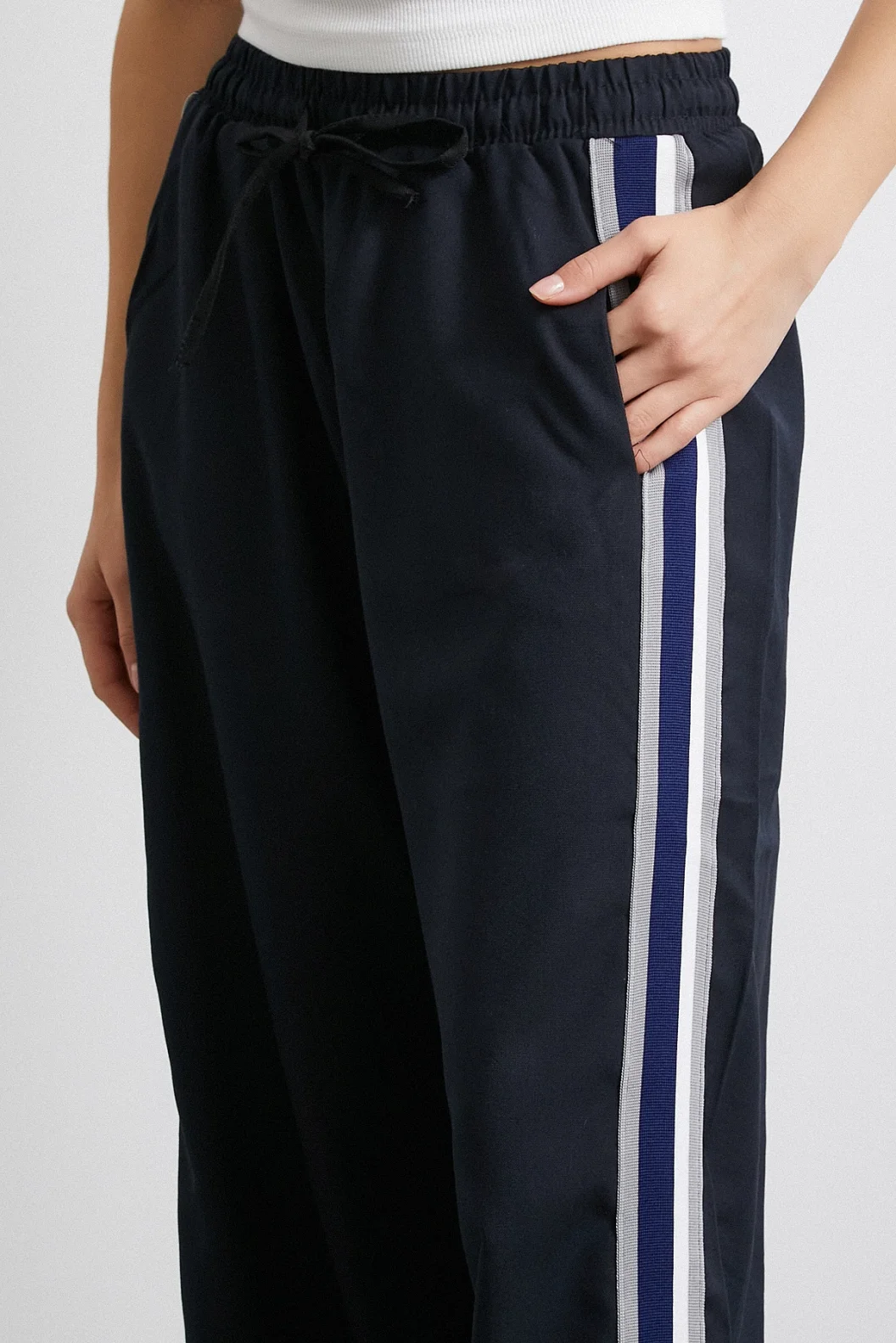 بنطلون مزدوج الشريط مع خصر مطاطي لون أزرق داكن