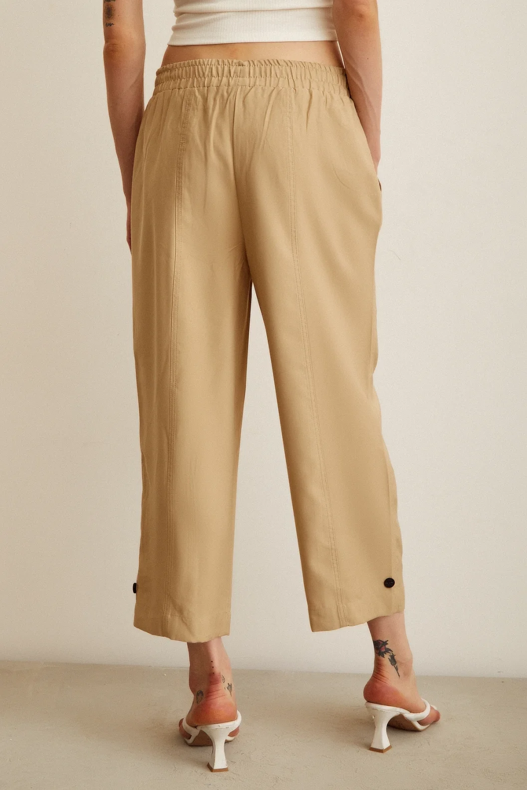 بنطلون واسع مرن بيج