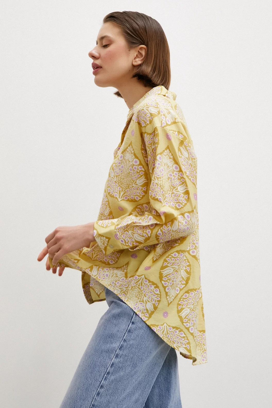 قميص مودال بنمط سيراميك أصفر