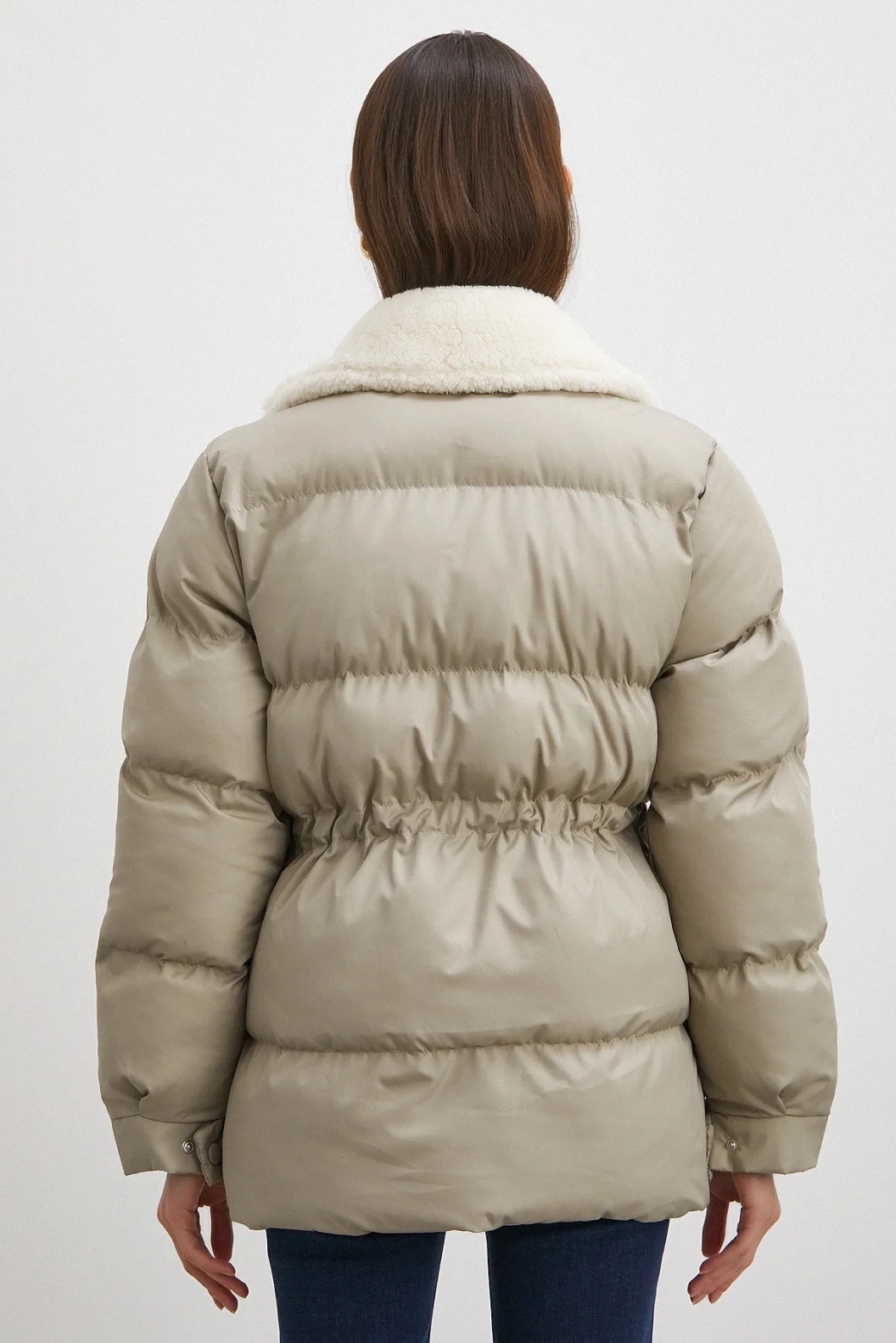 Kürk Yakalı Şişme Mont Bej