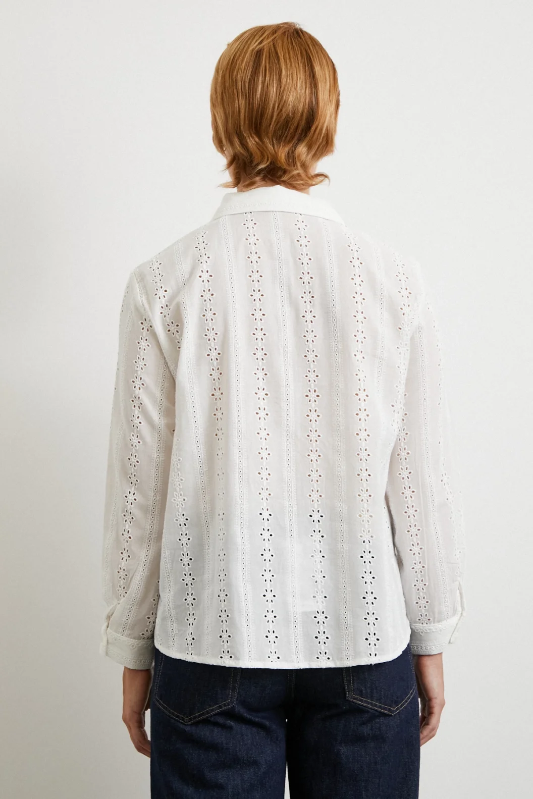 Fisto İşlemeli Gömlek Beyaz