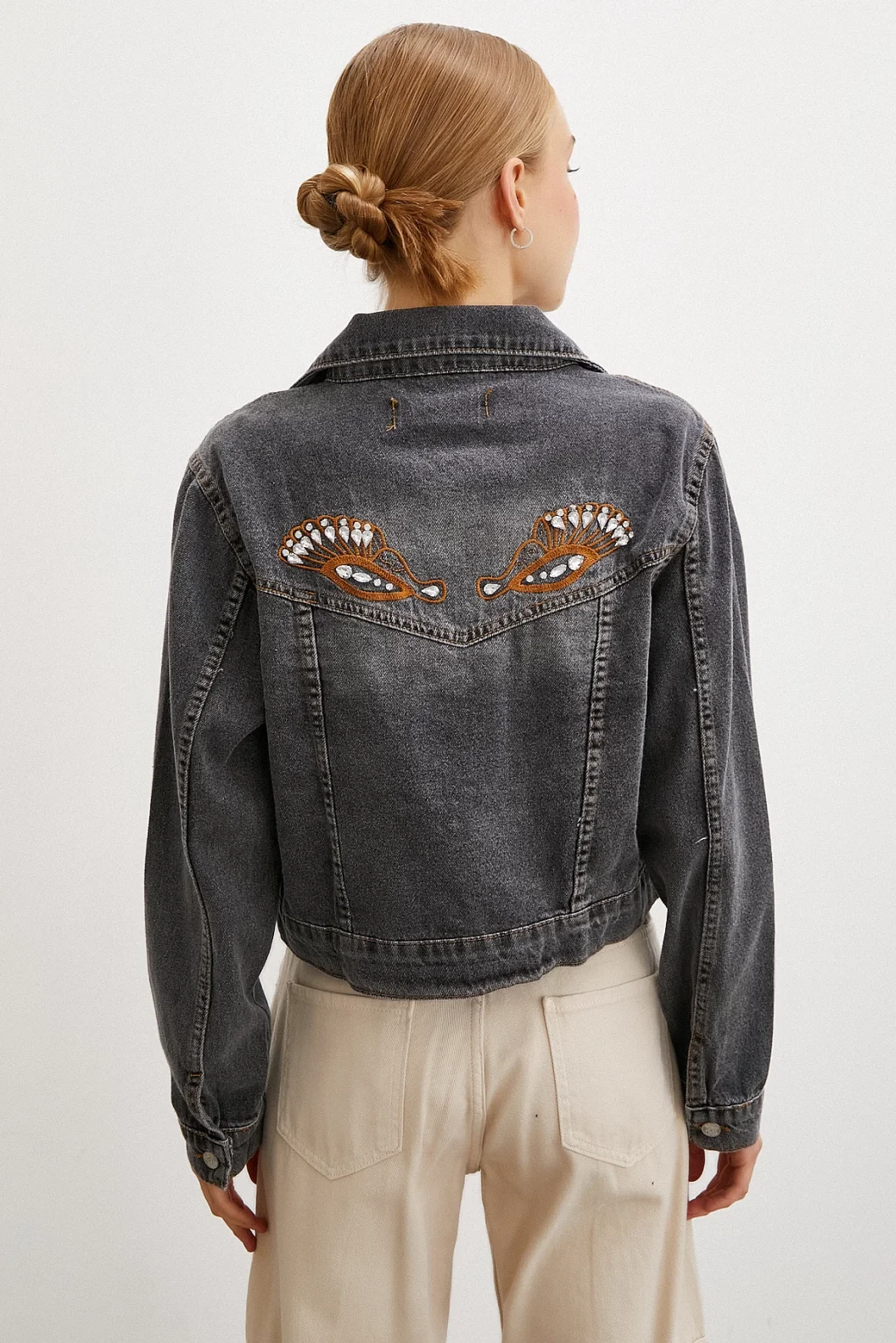 Embroidered Denim Jacket Anti-Rash