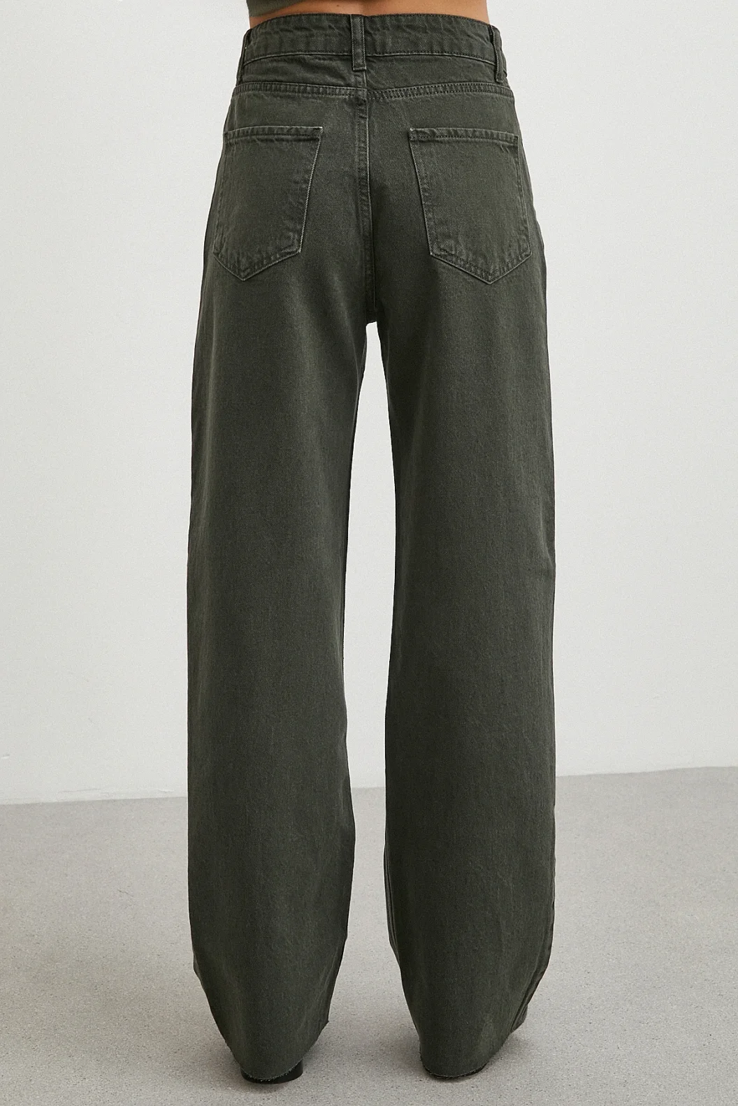 Yüksek Bel Kesik Boru Paça Jean Yeşil