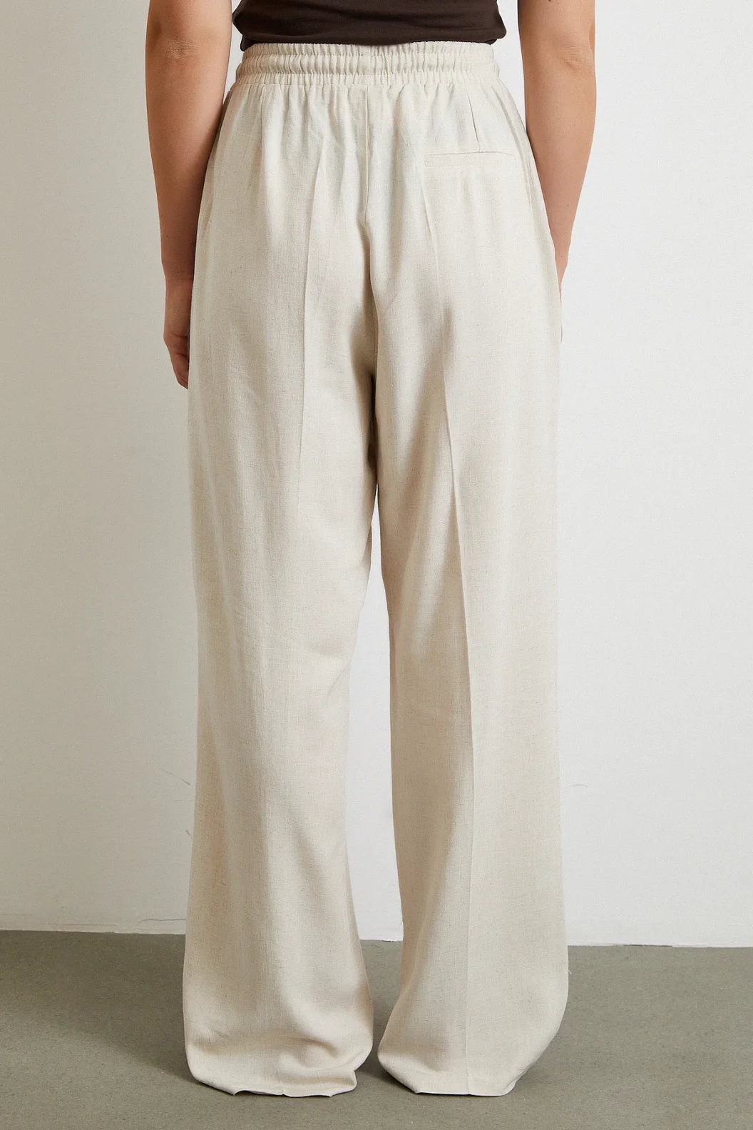 Beli Lastikli Boru Paça Pantolon Bej