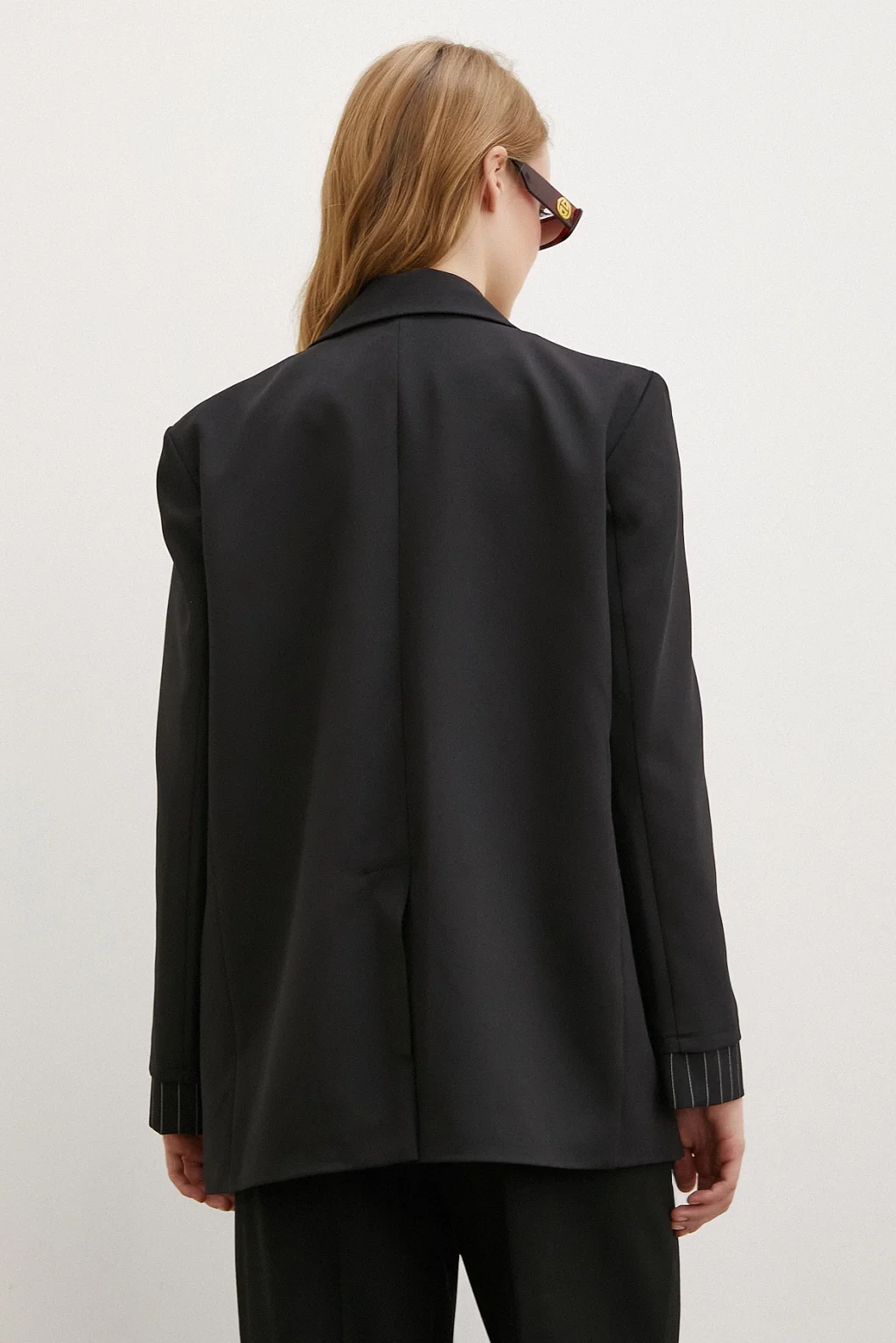 Linienverzierter Doppelknopf-Blazerjacke Schwarz