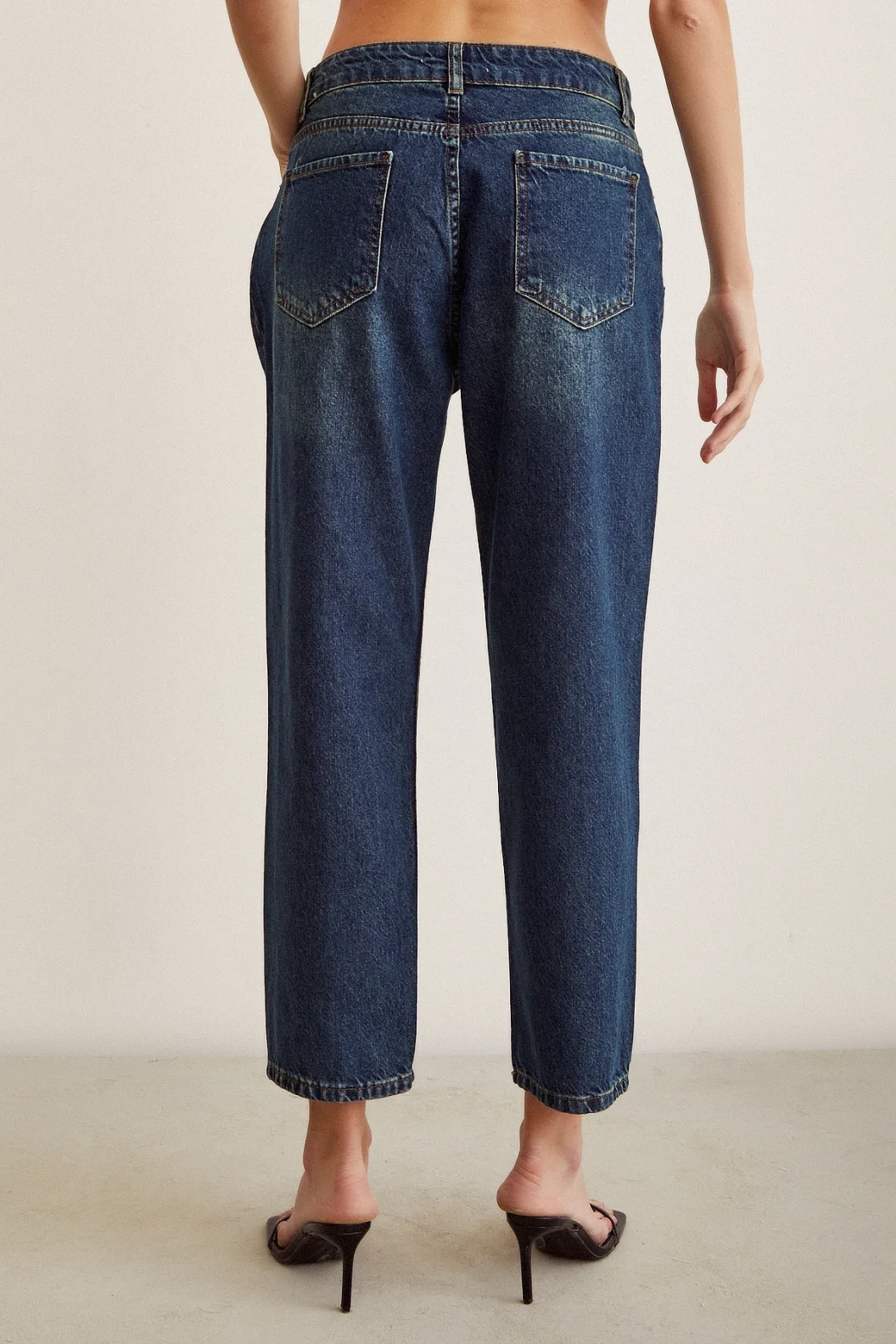 يرتفع بانت موم جين لون أزرق