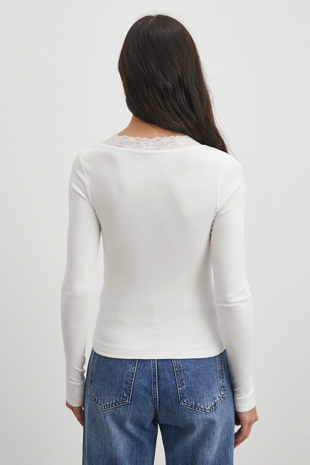 Yakası Dantelli Bluz Beyaz