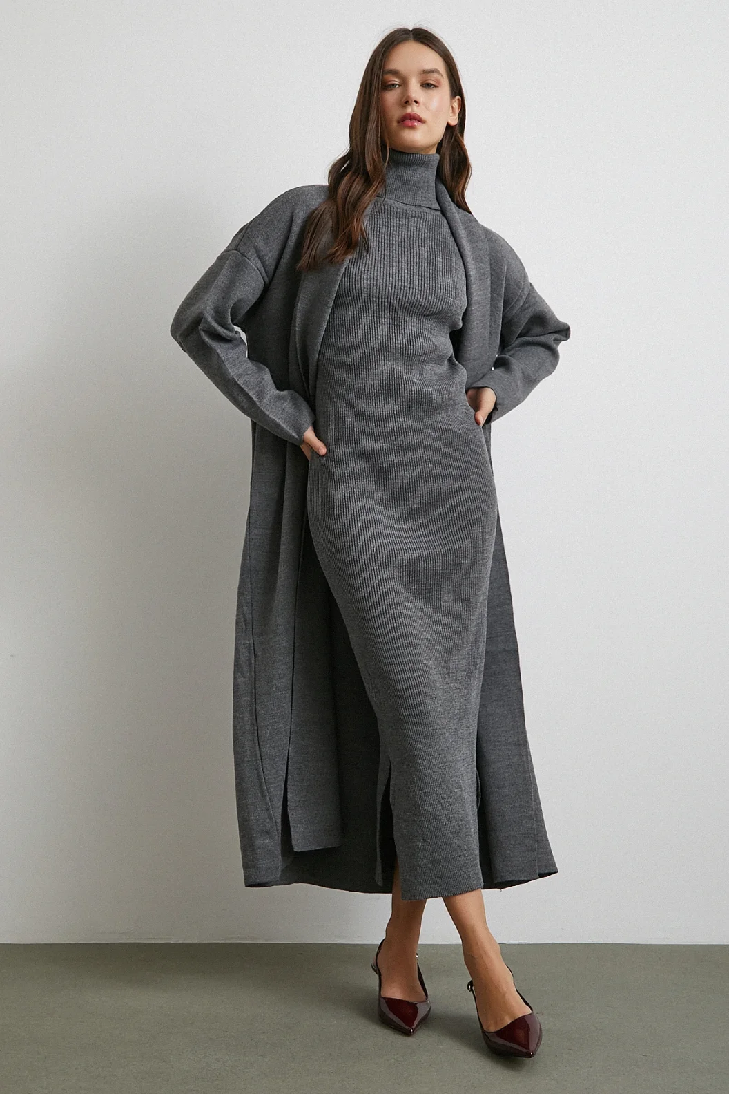 Uzun Elbiseli Hırka Triko Takım Gri