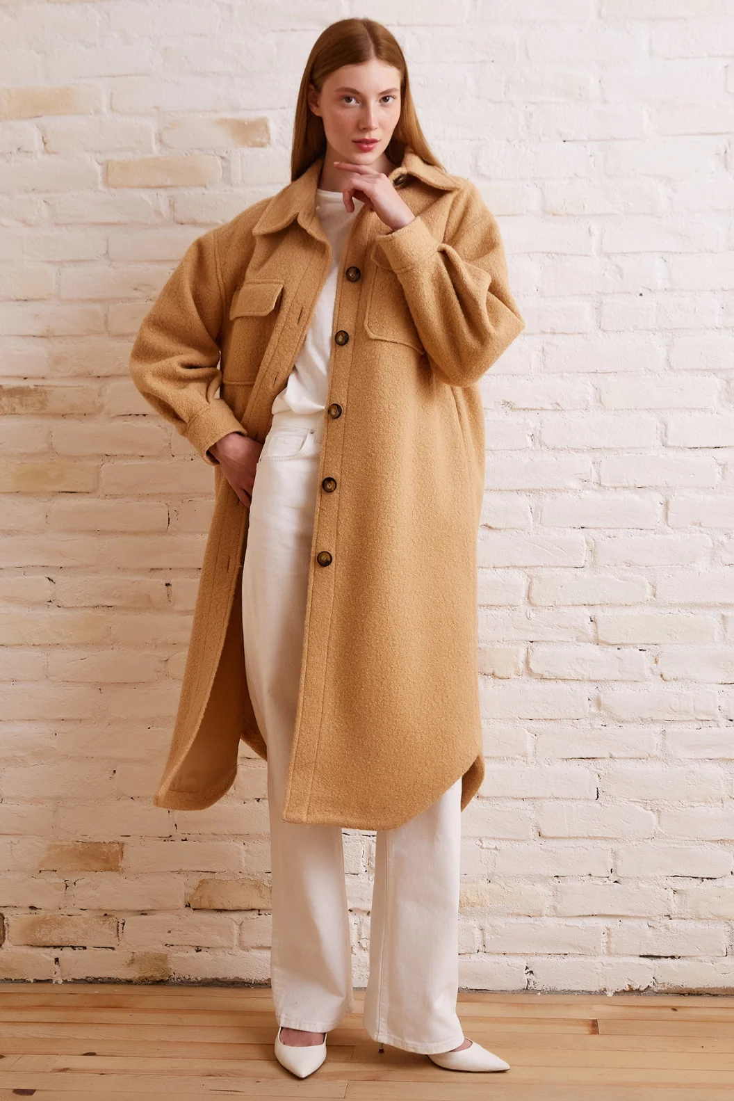 معطف بورموج كبير الحجم بيج