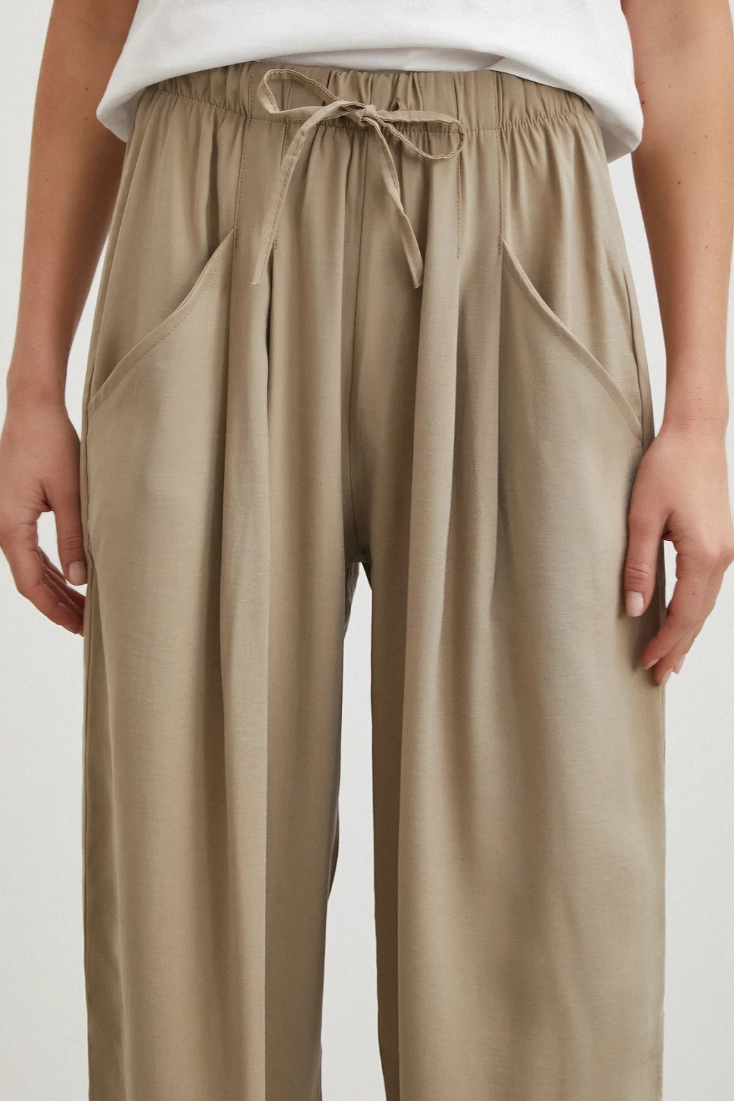 Bağcıklı Beli Lastikli Pileli Pantolon Taş