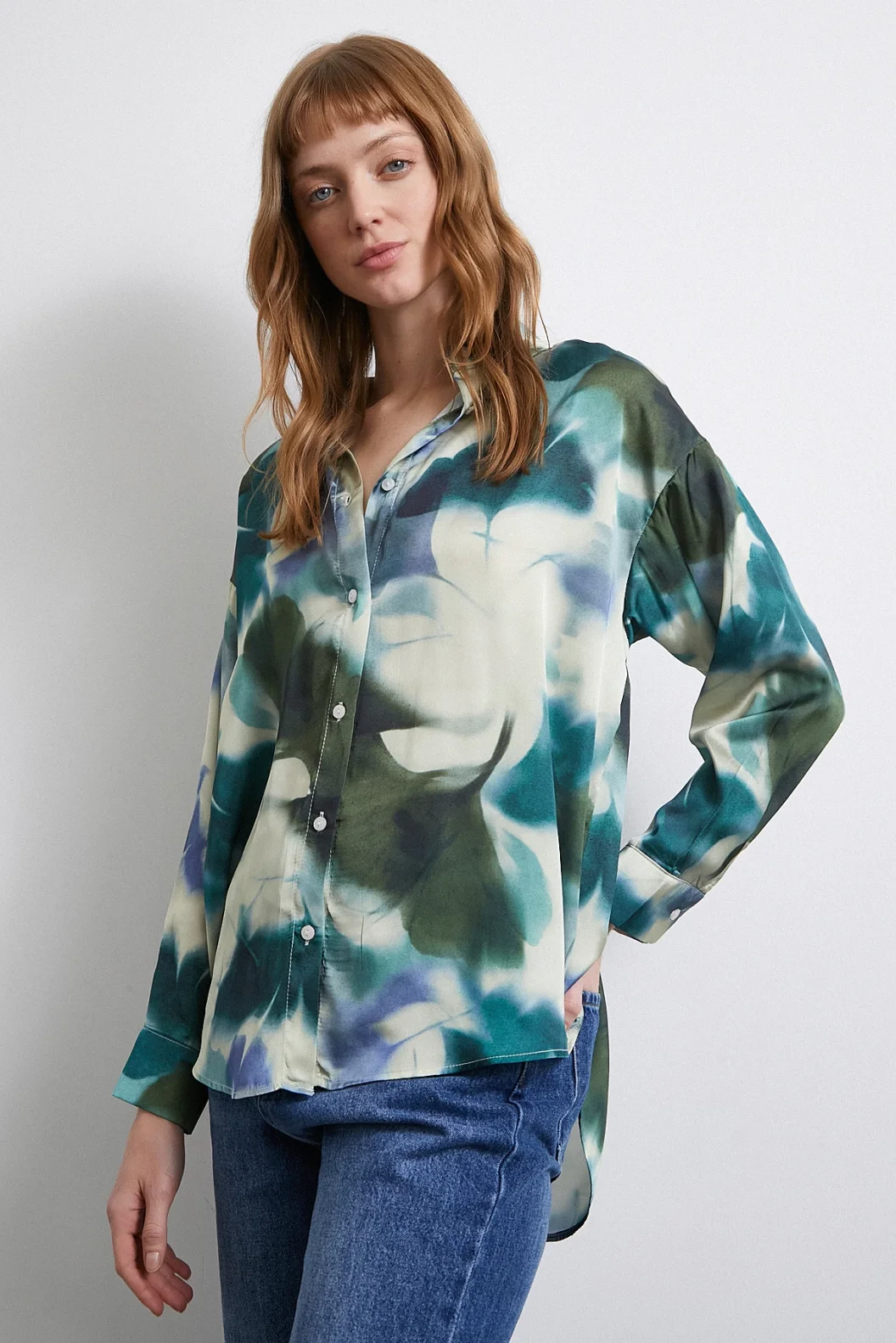 قميص حرير نمط باتيك لون بترول